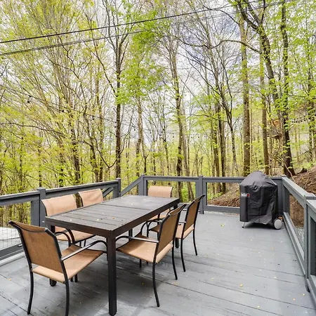 Pet-Friendly Boone Vacation Rental With Deck! Exterior photo
