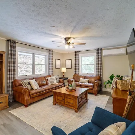 Pet-Friendly Boone Vacation Rental With Deck! Exterior photo