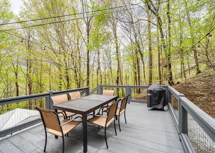 Pet-Friendly Boone Vacation Rental With Deck!
