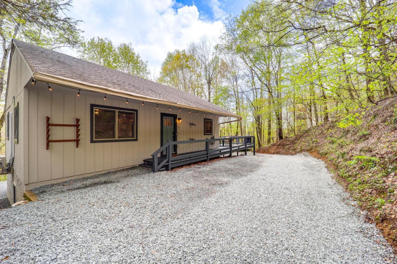 Pet-friendly Vacation With Deck! Boone